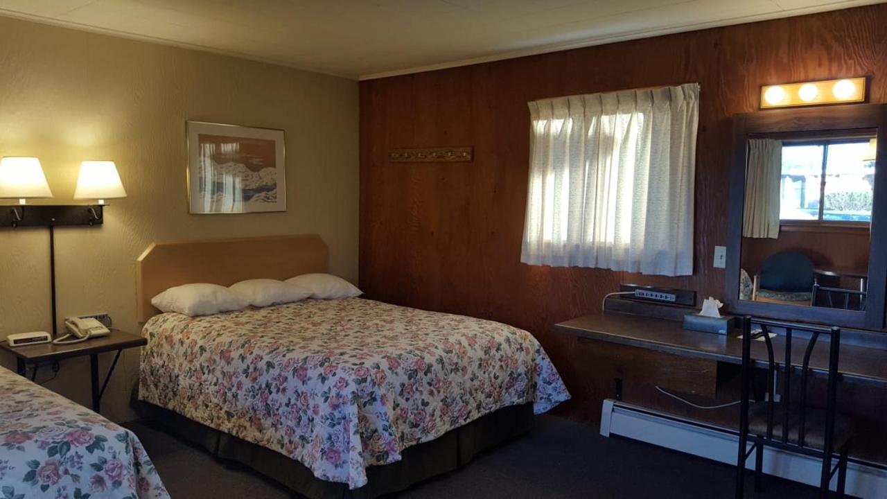 Indianhead Motel Айронвуд Экстерьер фото